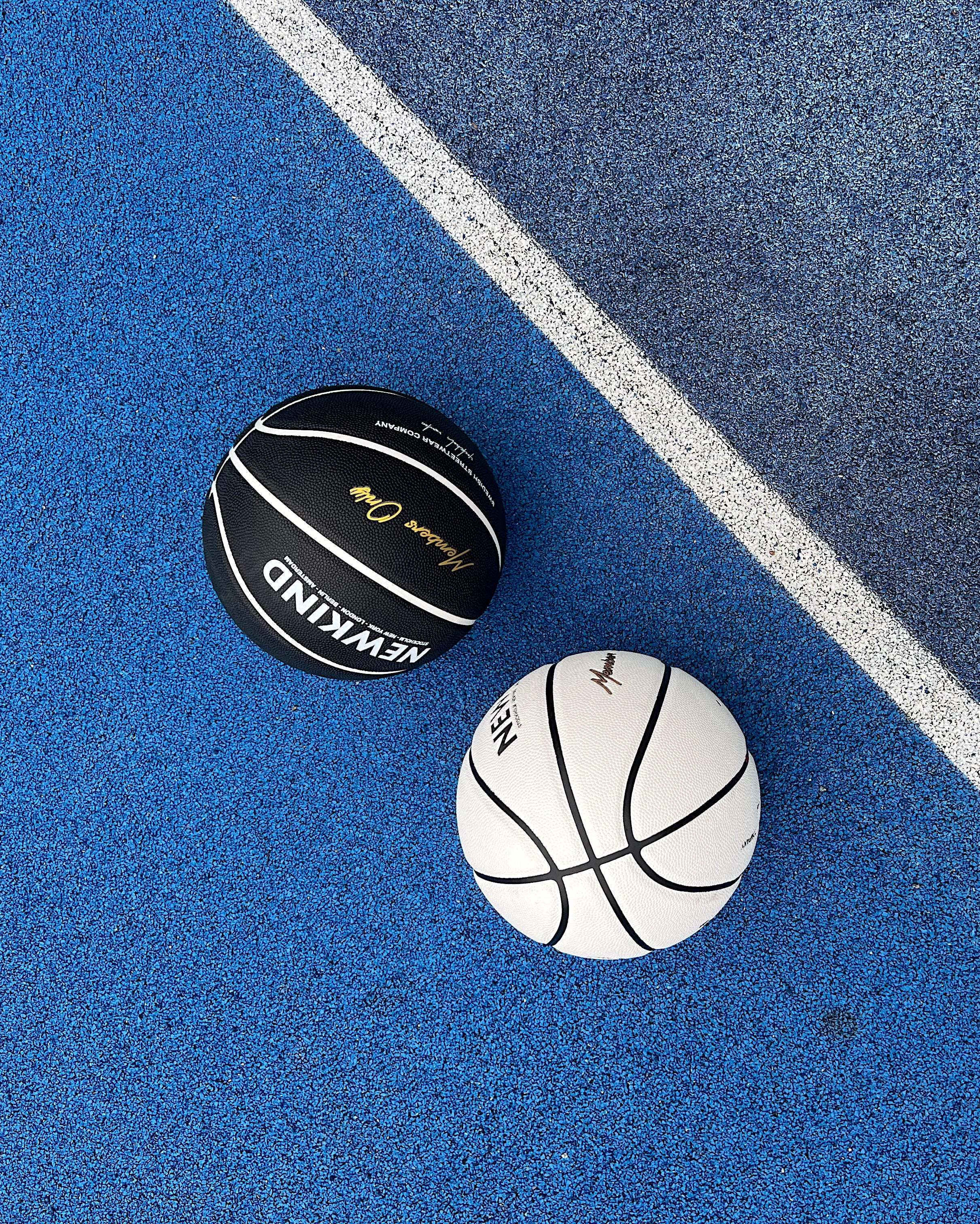 MEMBER'S ONLY BASKETBALL - BLACK