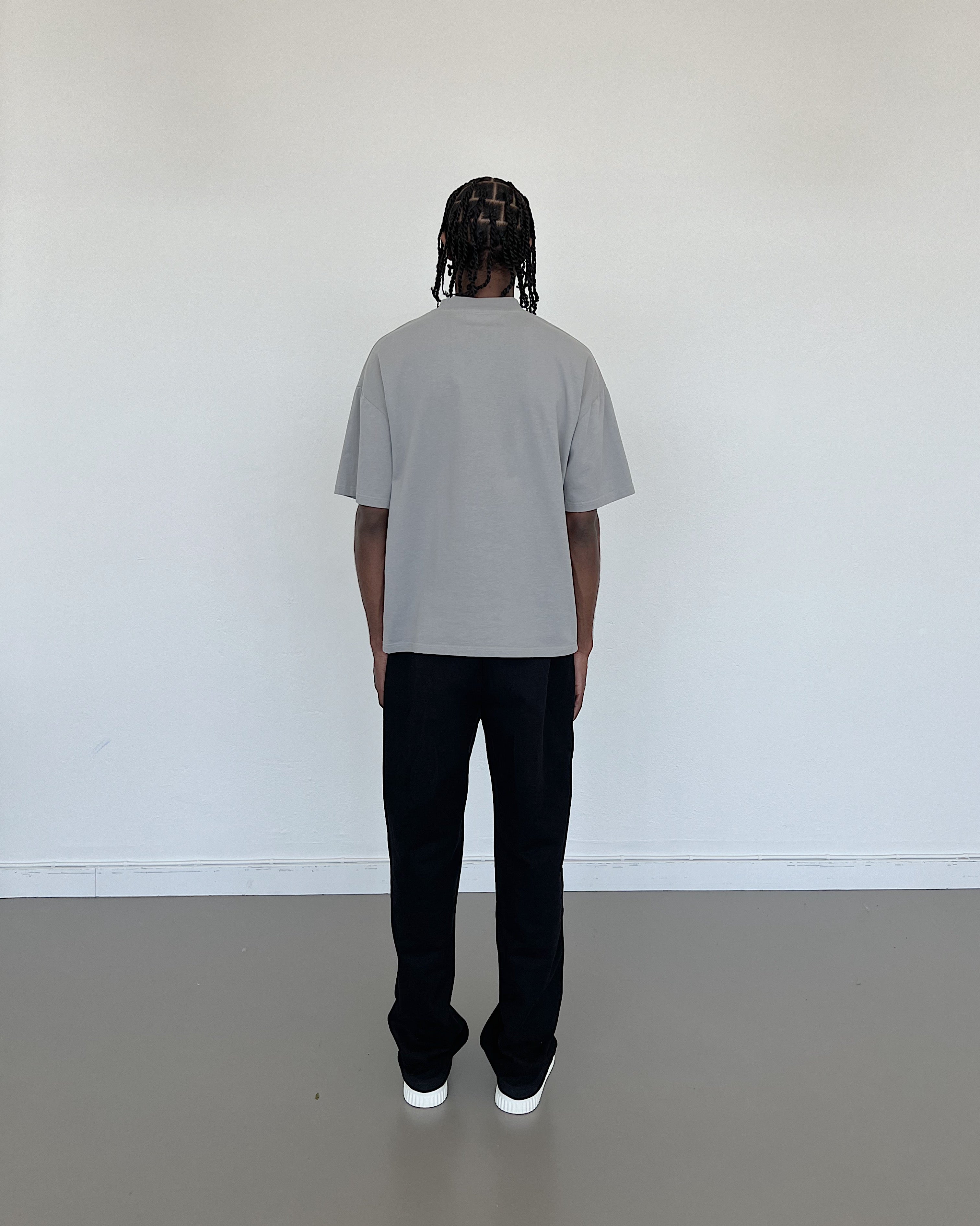 ESSENTIAL OVERSIZED T-SHIRT - GREY