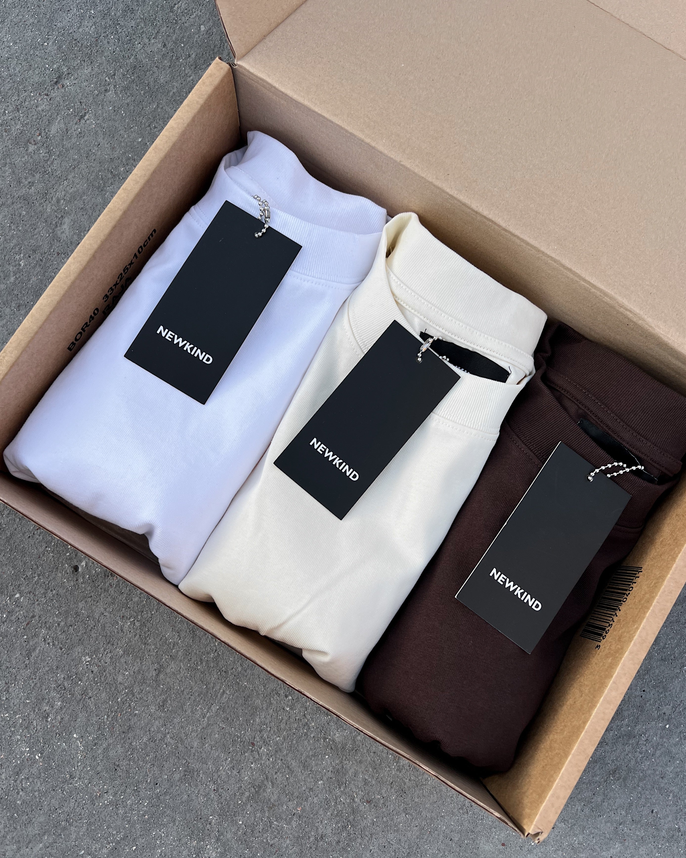 ESSENTIAL OVERSIZED T-SHIRT - BROWN