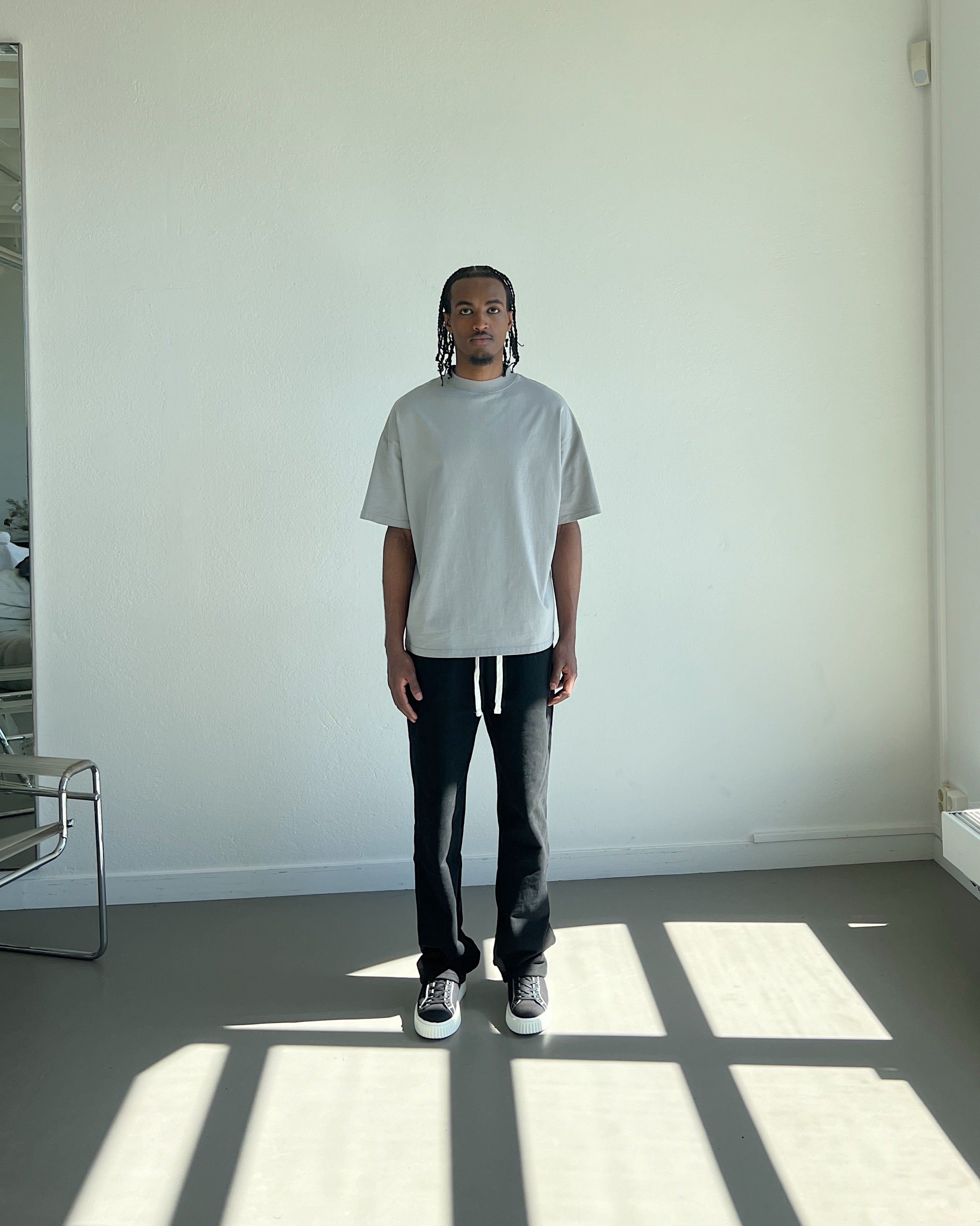 ESSENTIAL OVERSIZED T-SHIRT - GREY