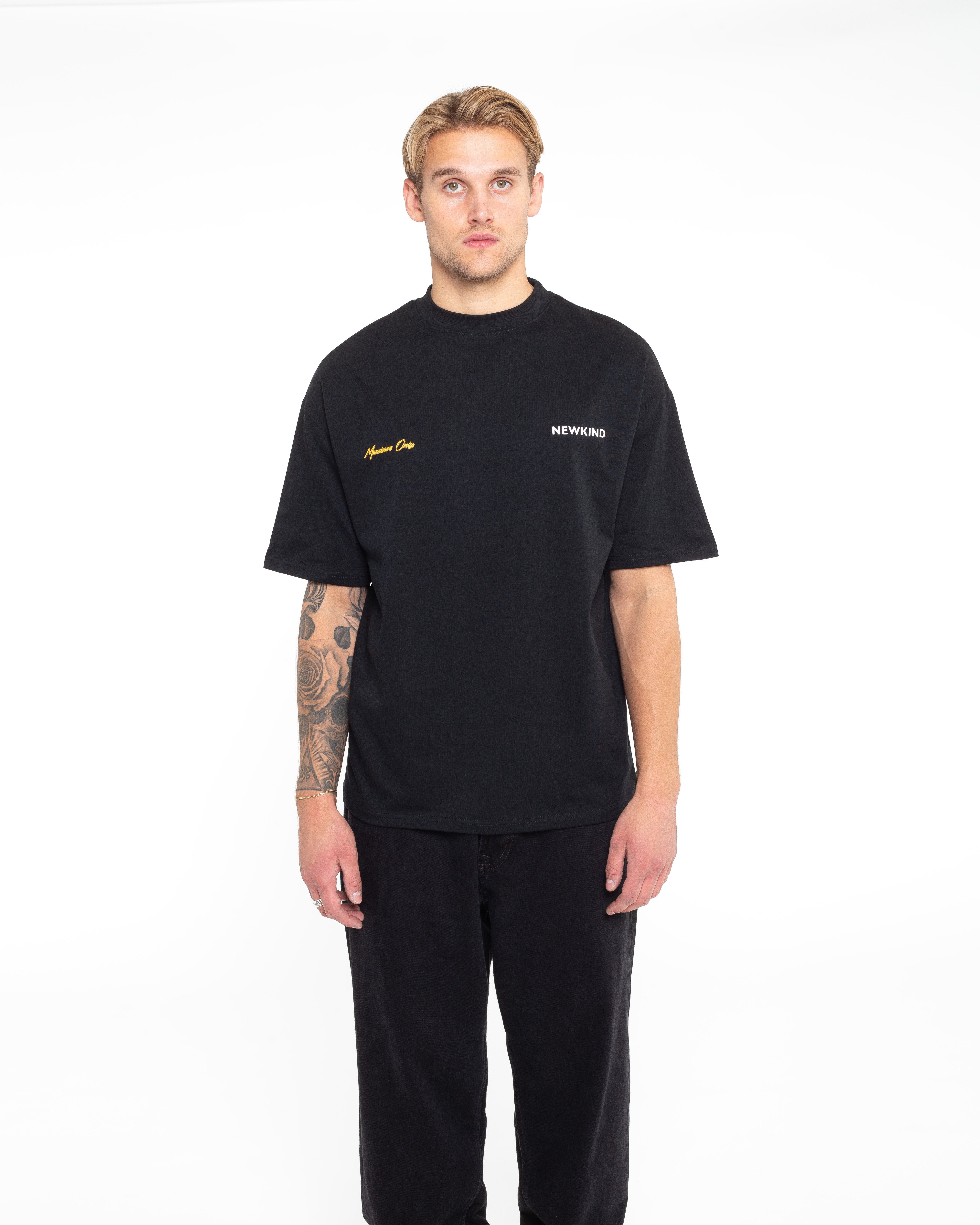 MEMBER'S ONLY T-SHIRT - BLACK