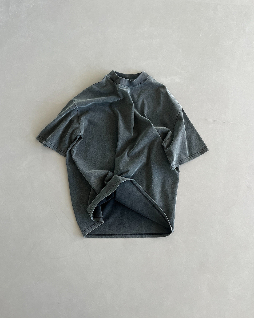 ESSENTIAL OVERSIZED T-SHIRT - WASHED BLACK