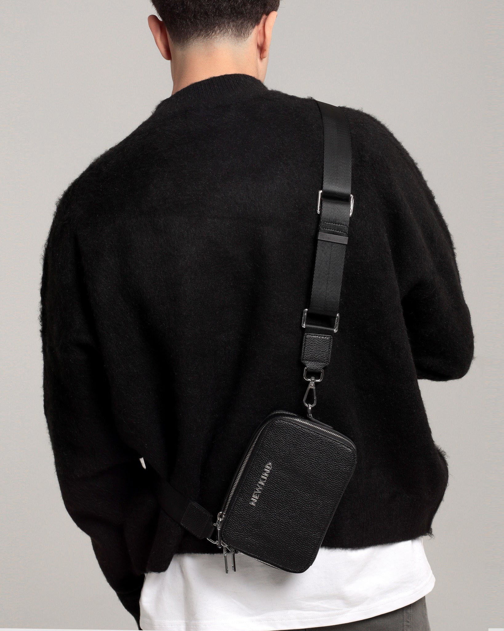 SHOULDER BAG - BLACK