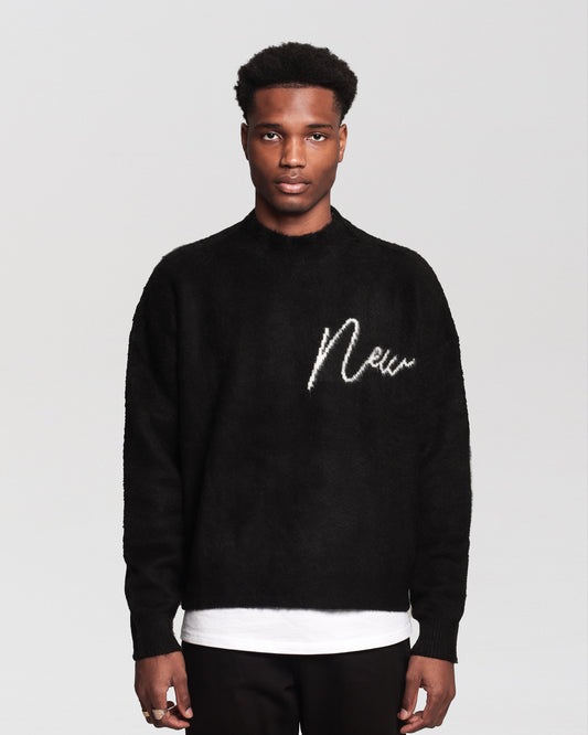 INITIAL COMFY SWEATER - BLACK